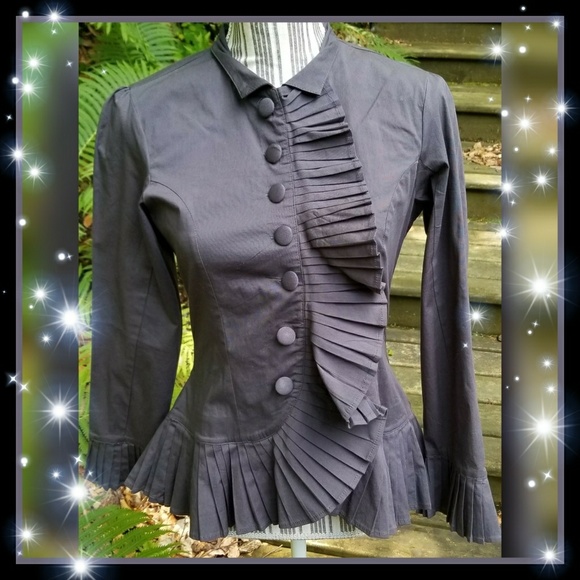 The Pyramid Collection Jackets & Blazers - 👑'THE PYRAMID COLLECTION' NEW!!! GRAY JACKET👑XS